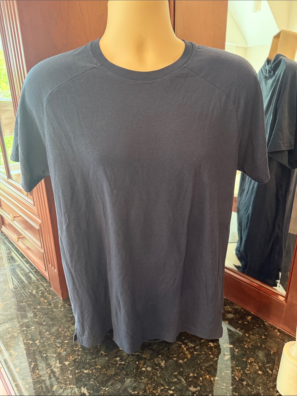 Alo men’s t shirt
